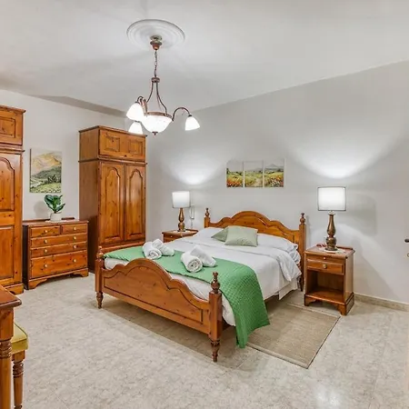 Charming 3br Maisonette With Private Backyard & Ac By 360 Estates דירה San Ġwann