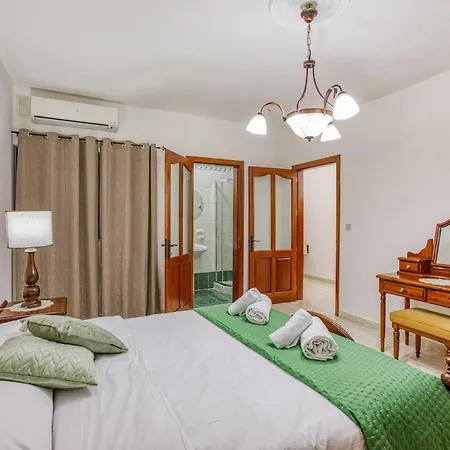 דירה Charming 3br Maisonette With Private Backyard & Ac By 360 Estates