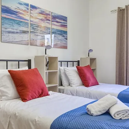 דירה Charming 3br Maisonette With Private Backyard & Ac By 360 Estates *